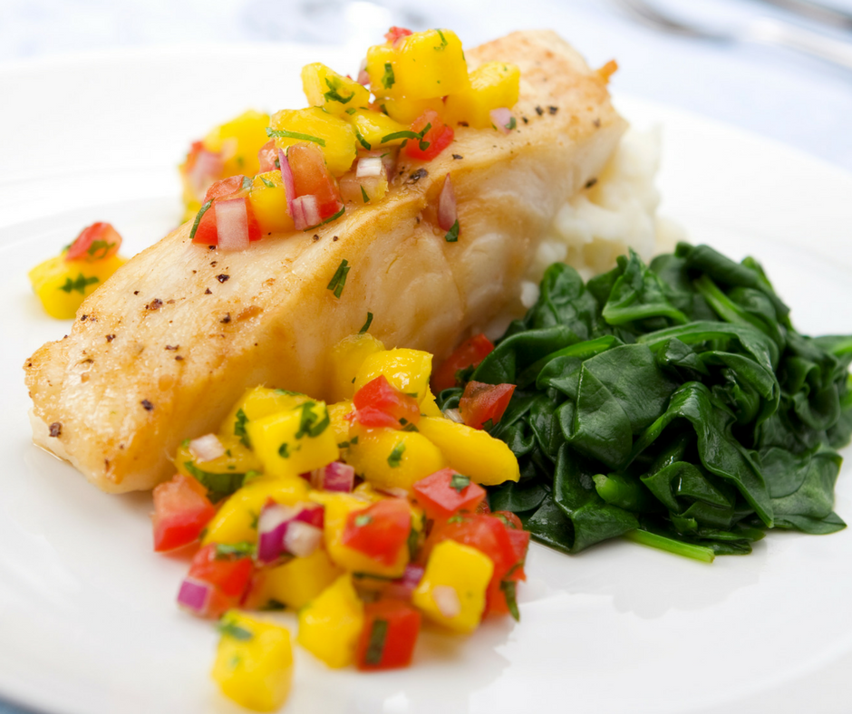 Fish and mango salsa with vegetables