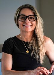 kate ontrack head shot kate ontrack head shot